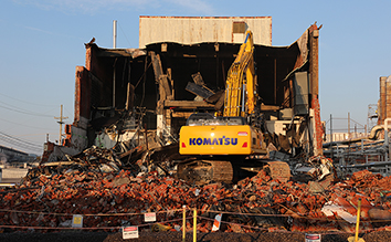 Oak RIdge hybrid excavator